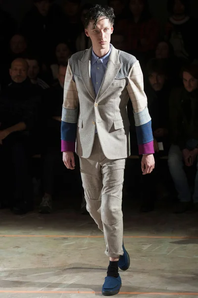 Look 9